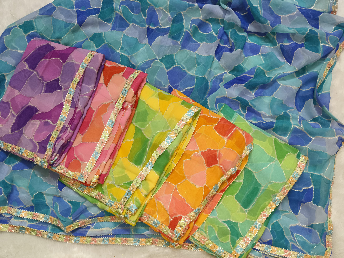 Stylum Color block Glitter Printed Saree