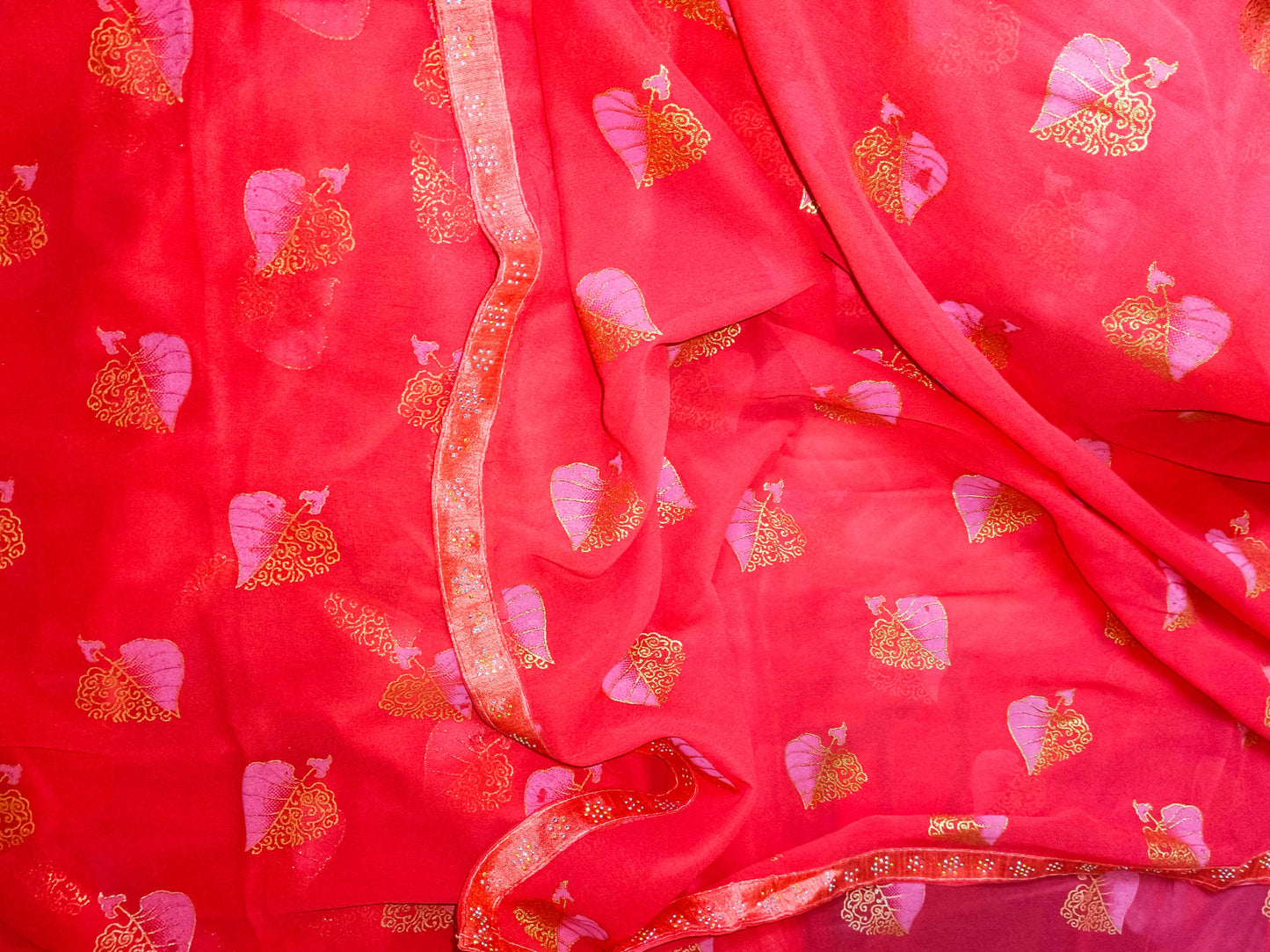 Golden Leaf Printed Pink Saree