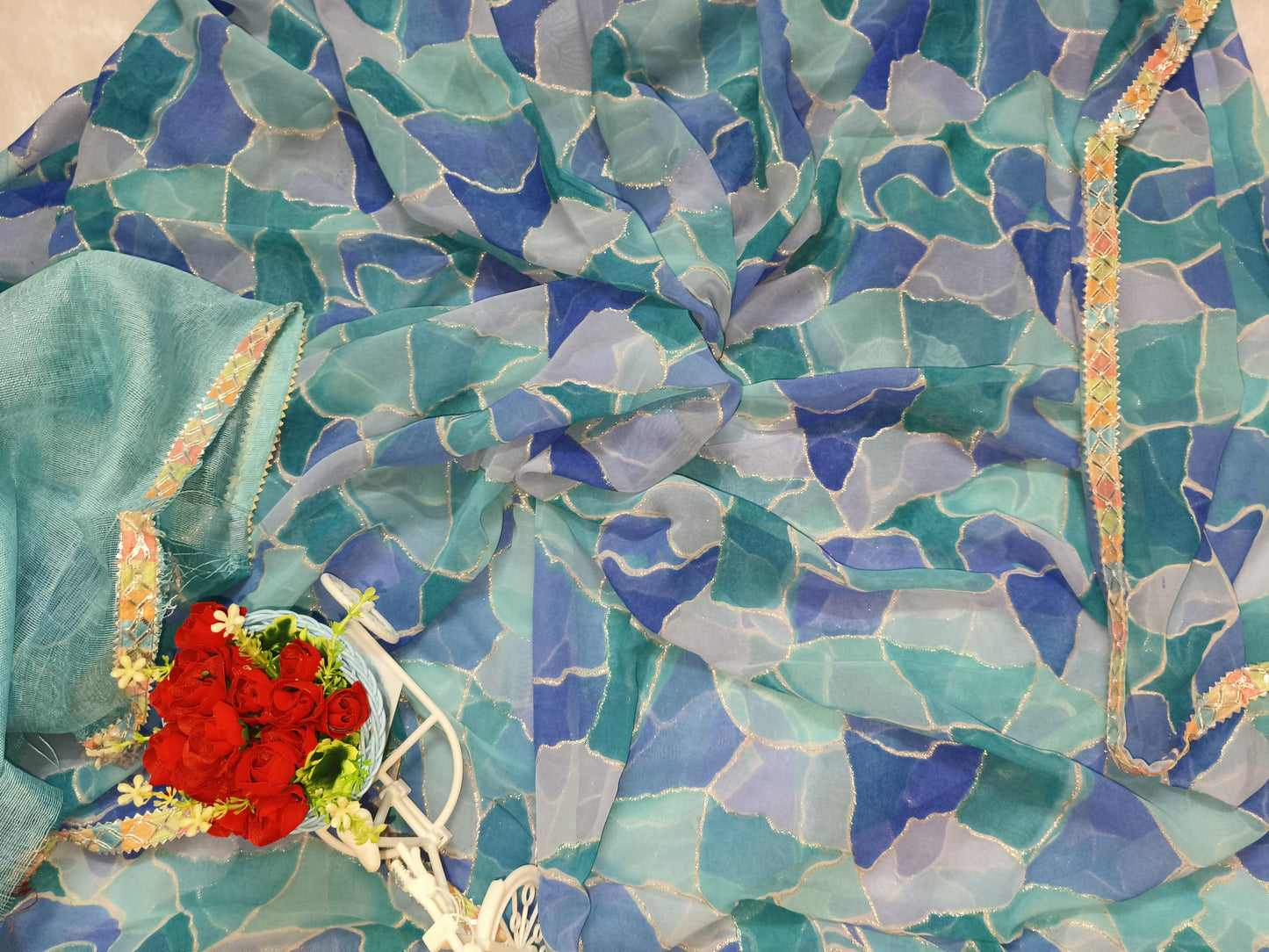 Stylum Color block Glitter Printed Saree