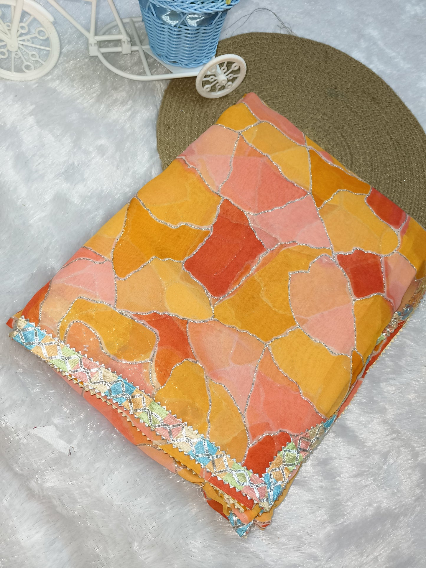 Stylum Color block Glitter Printed Saree