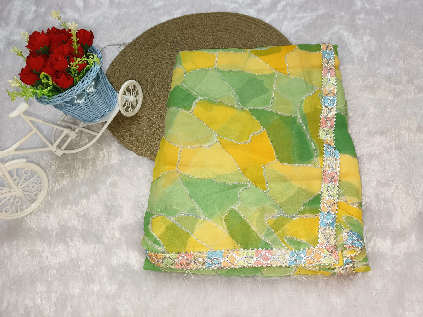 Stylum Color block Glitter Printed Saree