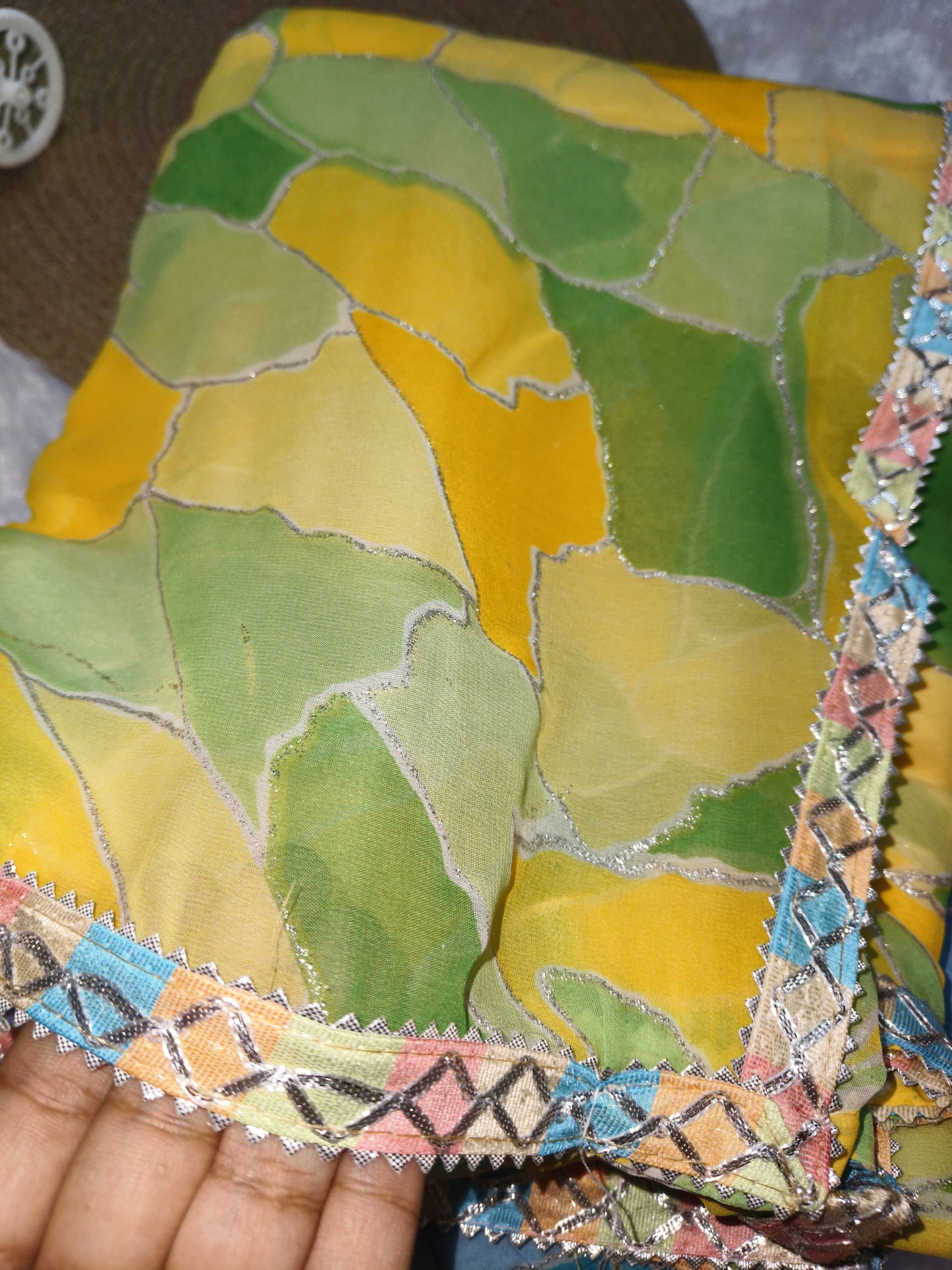 Stylum Color block Glitter Printed Saree